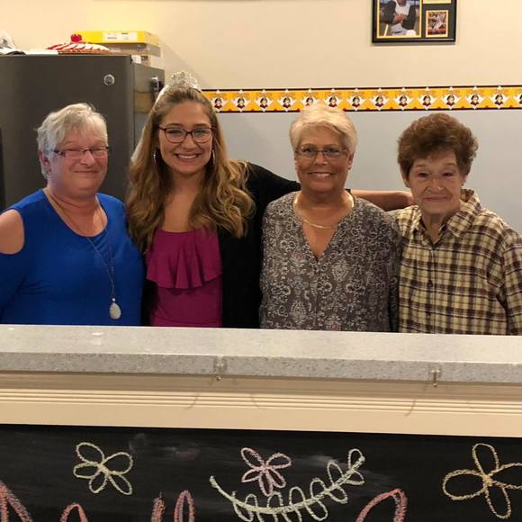 Meet your Posher, Ginnie - Picture 1 of 1